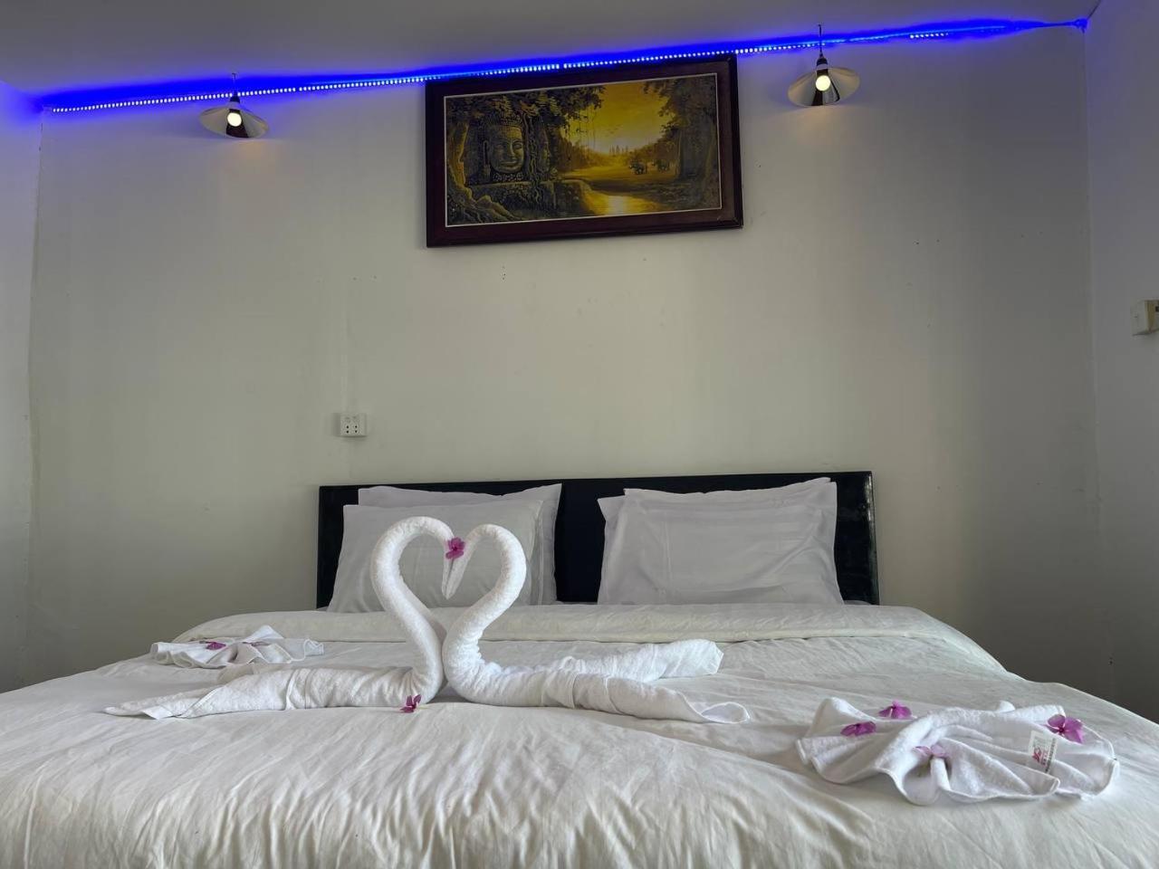 Koh Rong Beach Hostel And Bungalows Kaoh Touch Екстериор снимка