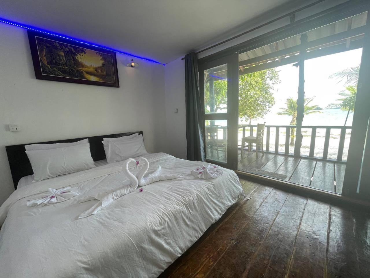 Koh Rong Beach Hostel And Bungalows Kaoh Touch Екстериор снимка
