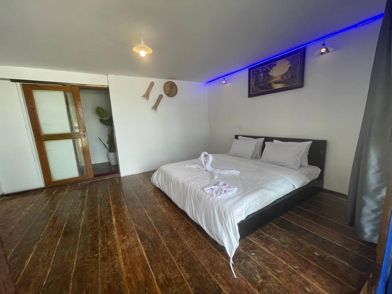 Koh Rong Beach Hostel And Bungalows Kaoh Touch Екстериор снимка
