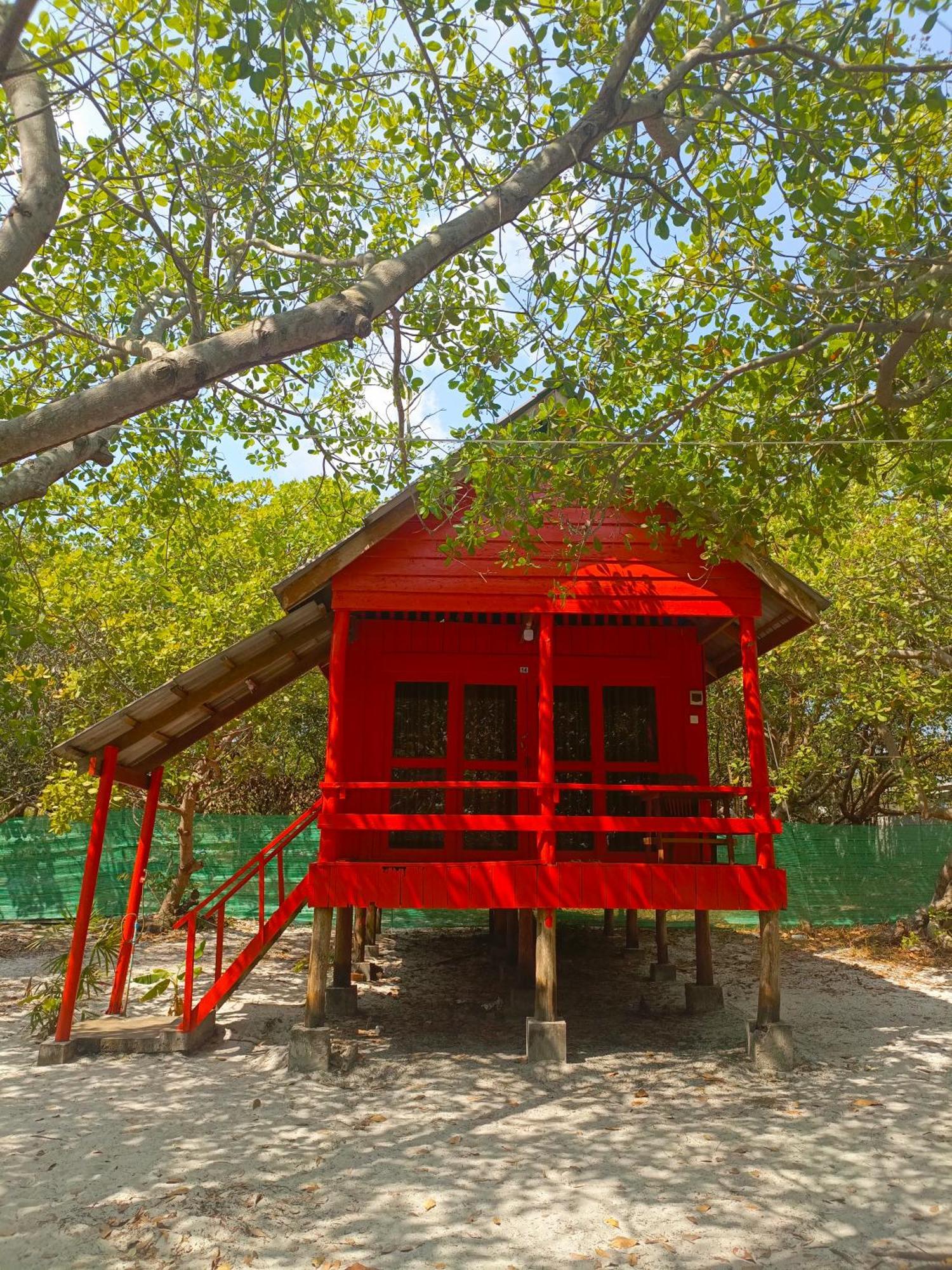 Koh Rong Beach Hostel And Bungalows Kaoh Touch Екстериор снимка
