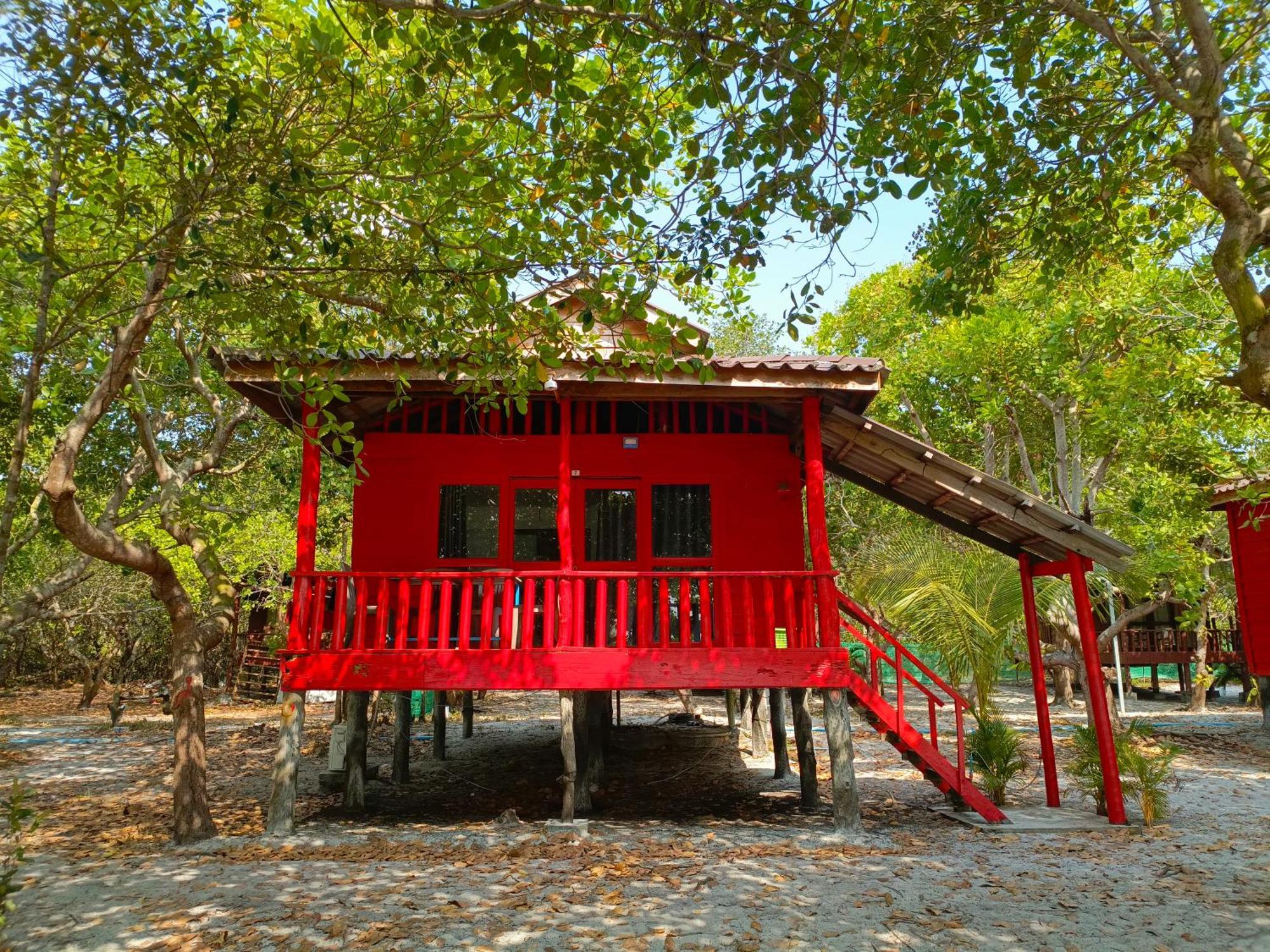 Koh Rong Beach Hostel And Bungalows Kaoh Touch Екстериор снимка